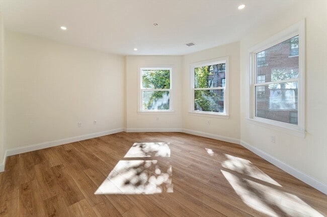Photo - 27 Perrin St Apartment