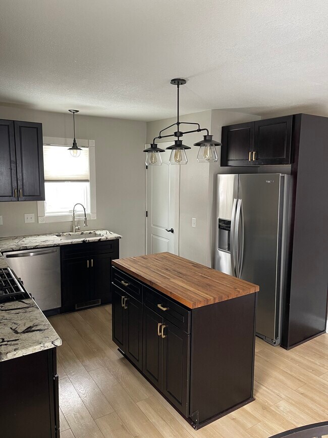 Foto del edificio - 2703 Center St