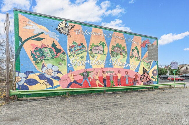 Beautiful murals are ubiquitous in Warren.