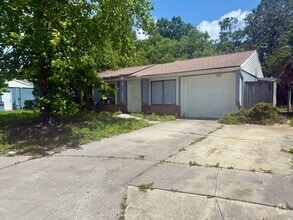 Building Photo - 7510 Breezewood Ct