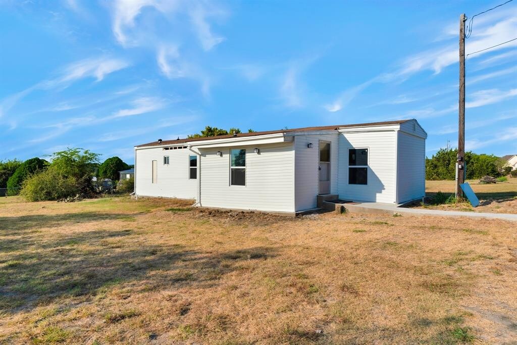 4104 Goliad Dr, Granbury, TX 76048