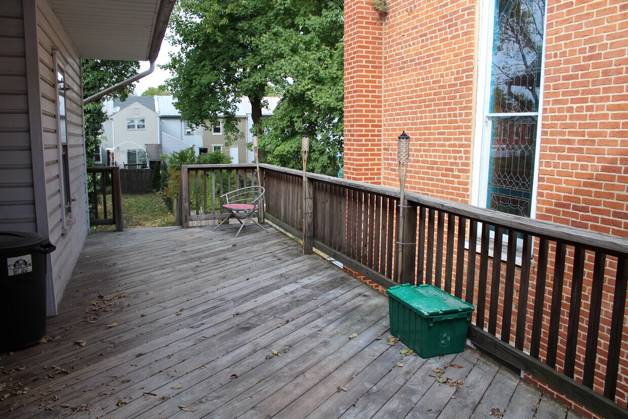 121 E Pomfret St Unit 3, Carlisle, PA 17013 Apartments in Carlisle