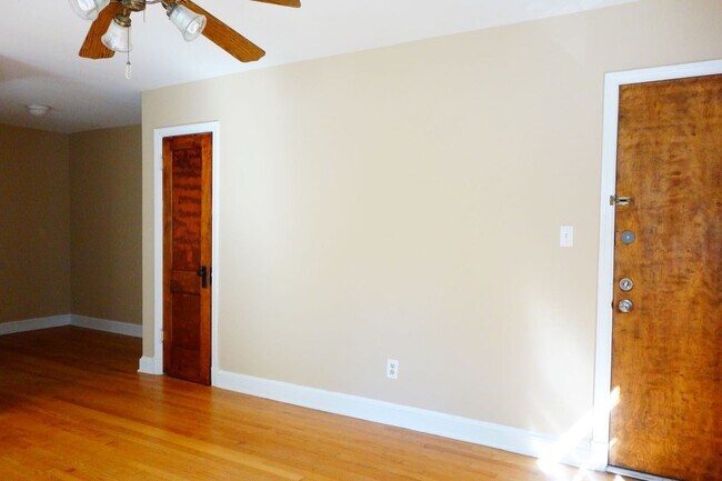 Foto del edificio - 8408 Greenwood Ave