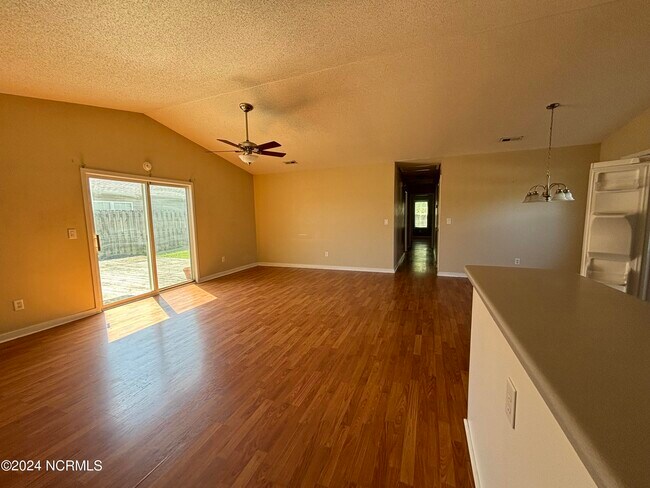Foto del edificio - 7405 Milan Ct