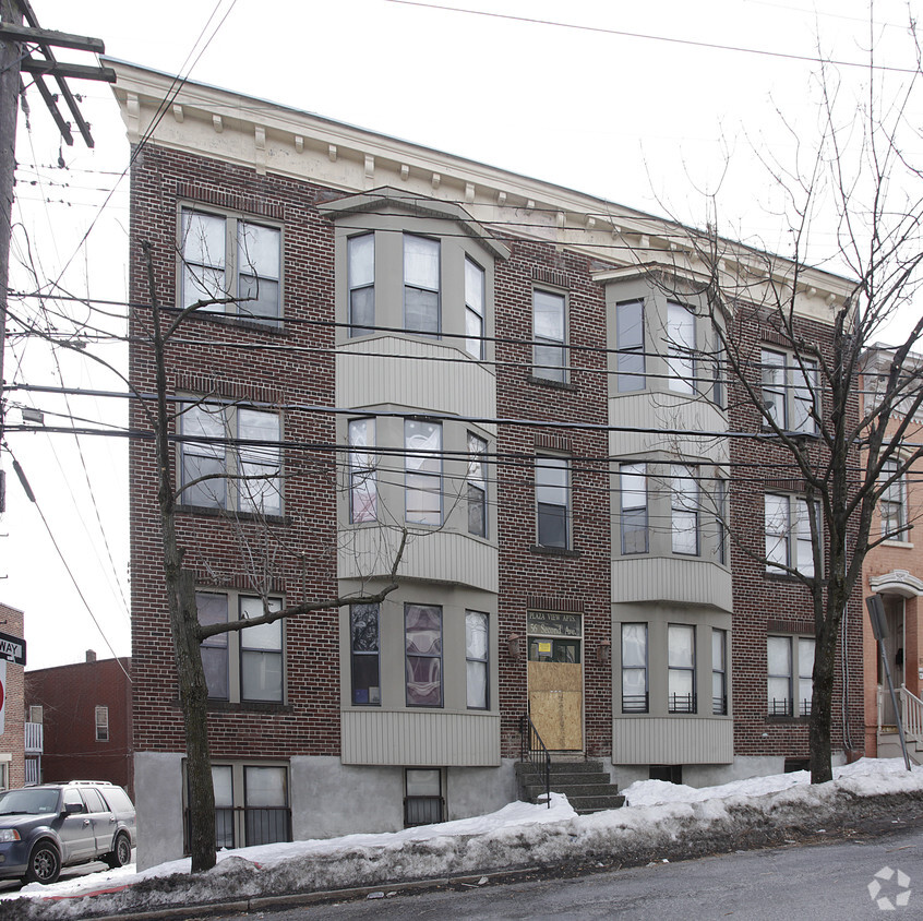 Building Photo - Plaza View Apartments