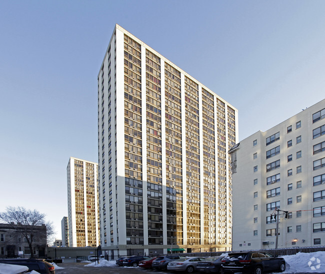 Foto del edificio - Lake View Towers