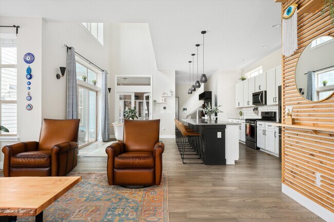 Foto del edificio - 10053 E 60th Ave