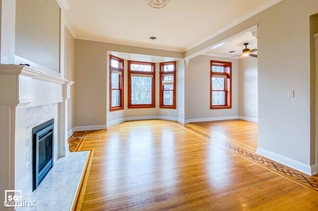 Foto del edificio - 2523 N Burling St