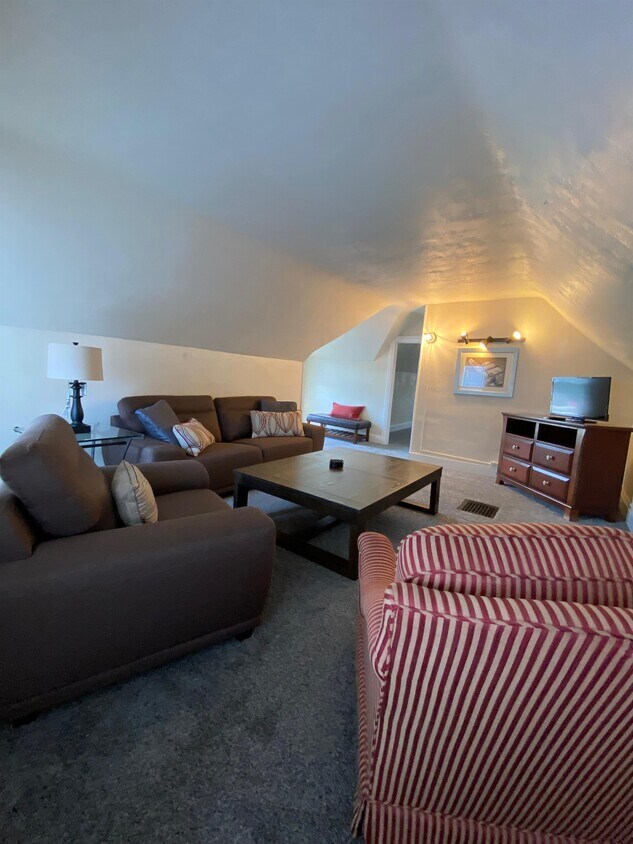 1148 Memorial Ave, Williamsport, PA 17701 House Rental in