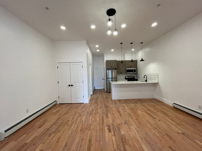 Building Photo - 224 Old Bergen Rd