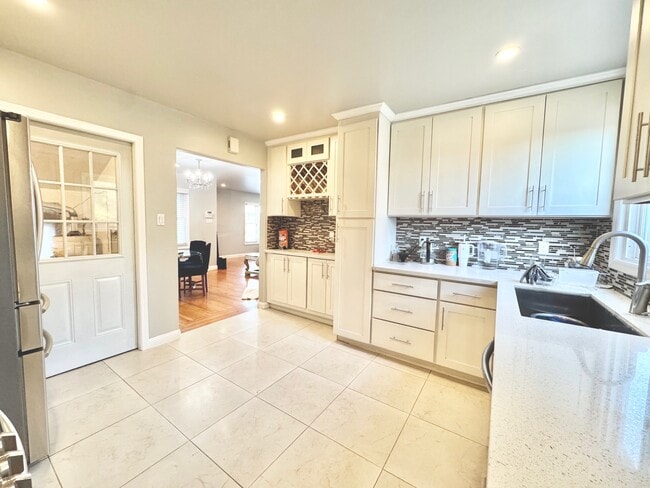 Photo - 2536 W Ave 130th House