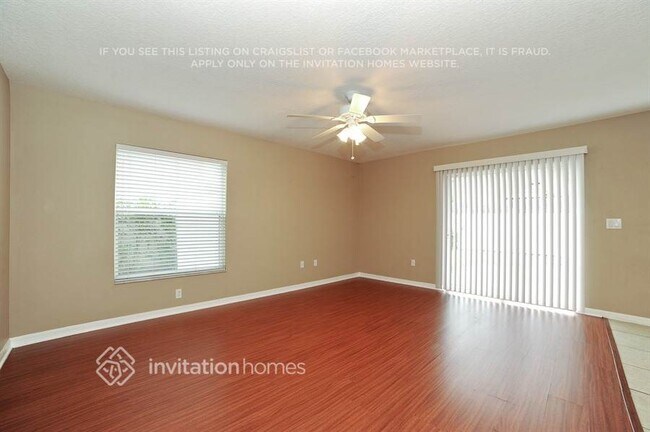 Foto del edificio - 3328 Thistledown Ln