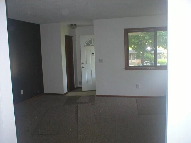 Foto del edificio - 3221 Indiana Ave N