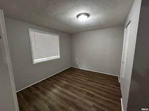 Building Photo - 108 Oakdale Rd