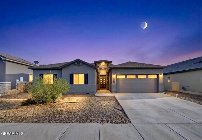 Building Photo - 14616 Tierra Burgos