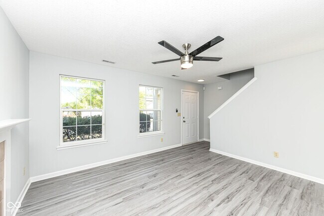 Foto del edificio - 510 Grand Woods Dr