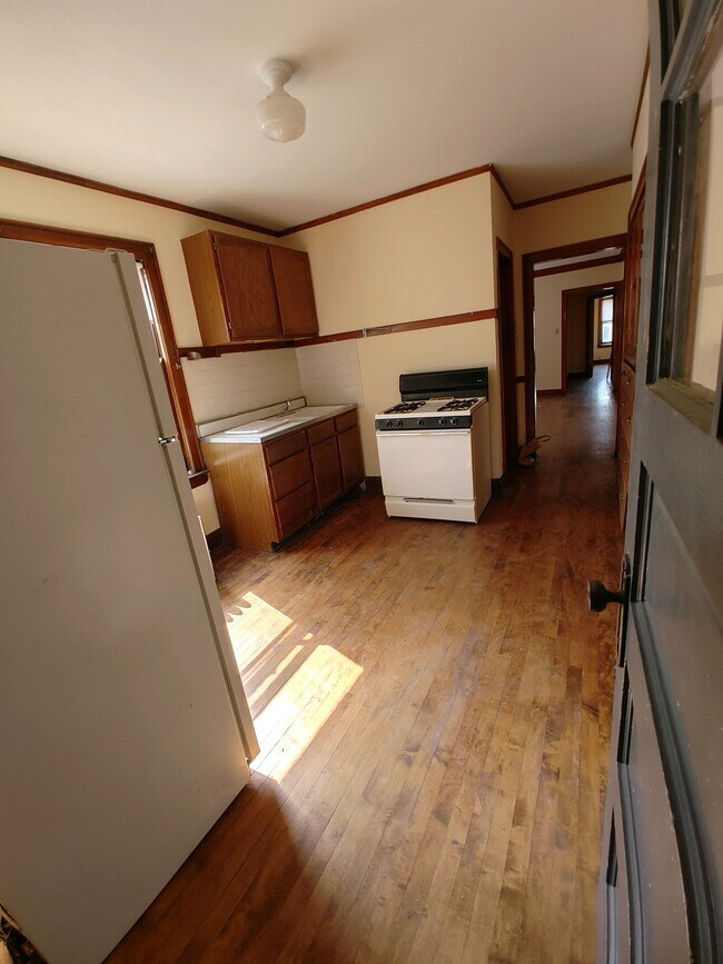 Cocina - 2246 W 23rd St