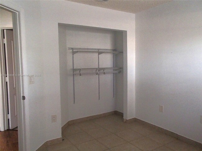 Foto del edificio - 21519 SW 90th Ct