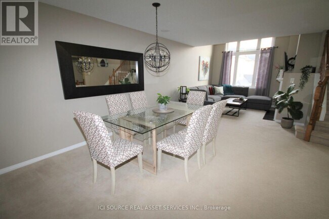 Photo du bâtiment - 368 Galston Private