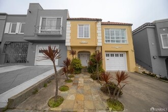2346 33rd Ave