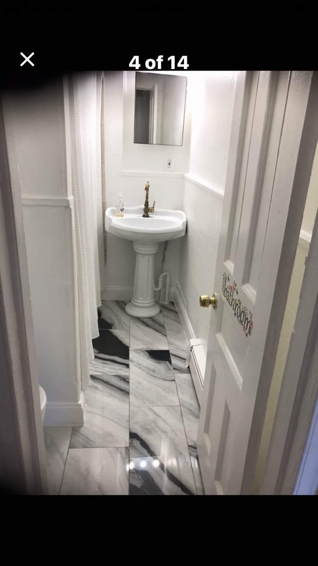 Building Photo - 69 Waterville St