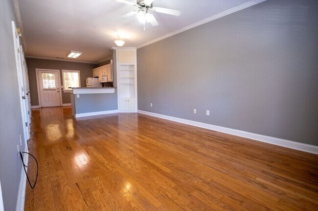 Foto del edificio - 460 S Barnett Shoals Rd