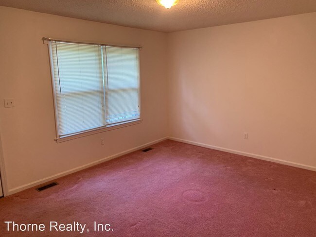 Foto del edificio - 3 br, 1 bath House - 324 Second Street