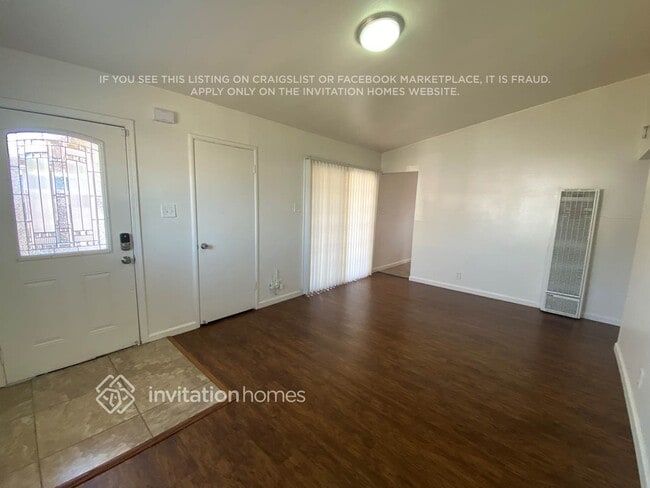 Foto del edificio - 312 Hopkins Dr