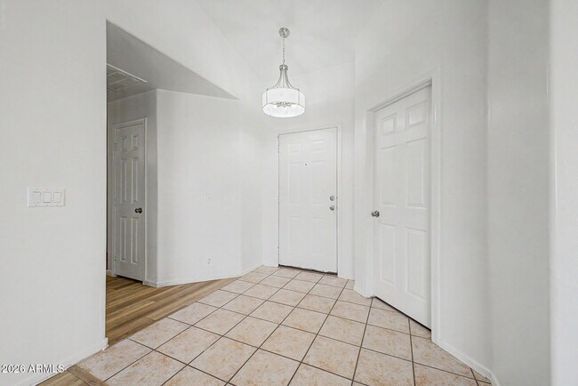 Foto del edificio - 930 E Harwell Rd