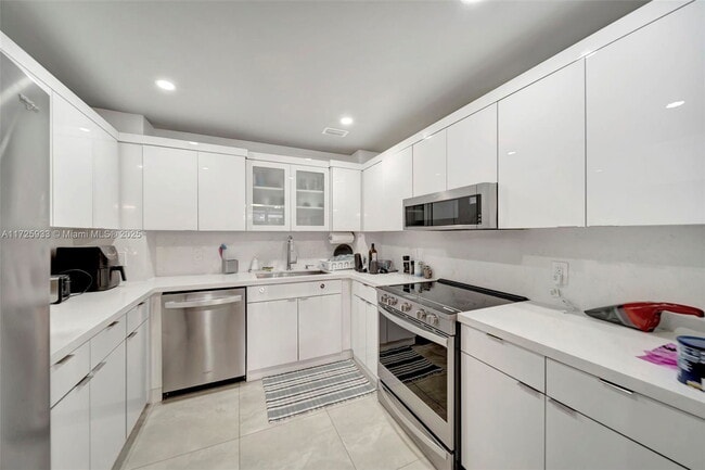 Photo - 1950 S Ocean Dr Apartment