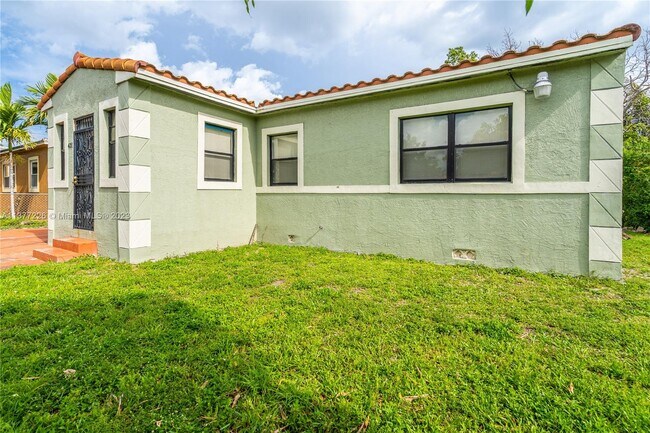 Foto del edificio - 431 NW 104th St