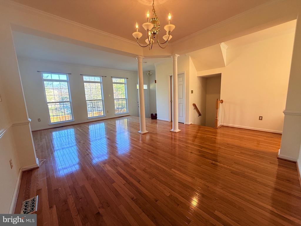 Primary Photo - 8596 Wyngate Manor Ct