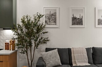 Building Photo - 646 S 400 W