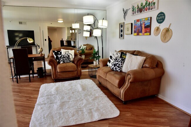 Foto del edificio - 3525 Sage Rd