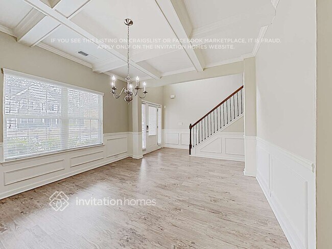 Building Photo - 239 Silver Oak Dr