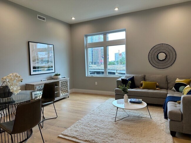 Foto del edificio - 236 Mystic Ave