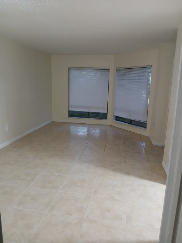 Foto del edificio - 4308 Aqua Vista Dr