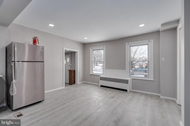 Foto del edificio - 4211 Garrett Rd