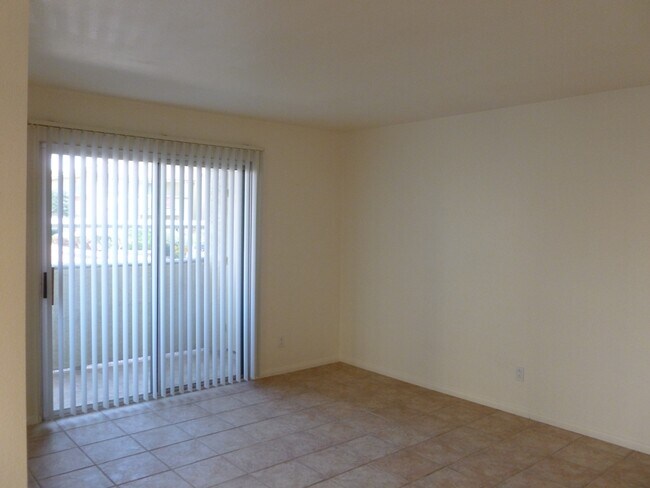 Foto del edificio - 7300 Pirates Cove Rd
