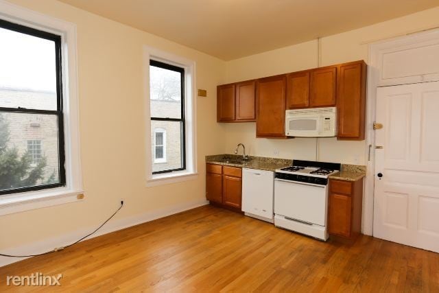 Building Photo - 1049 N Wolcott Ave