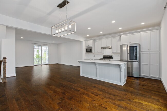 Building Photo - 108 Gress Rd