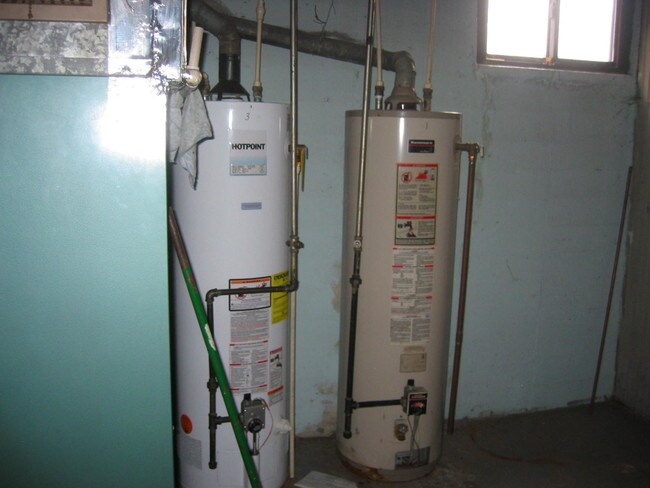 Termotanques individuales - 503 Hale Ave