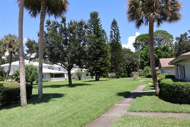 Foto del edificio - 1829 Bough Ave
