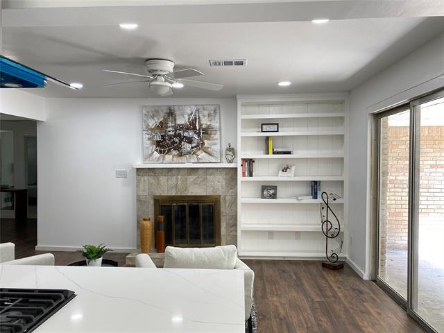 Building Photo - 608 St Lukes Dr
