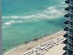 Foto principal - 18201 Collins Ave