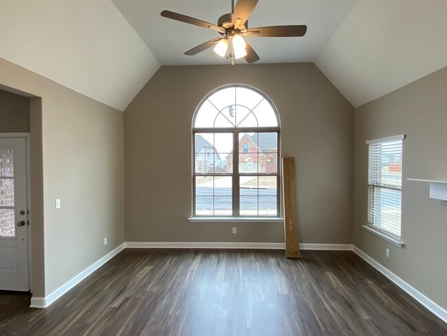 Building Photo - A NEW HOME MADE FOR YOU!