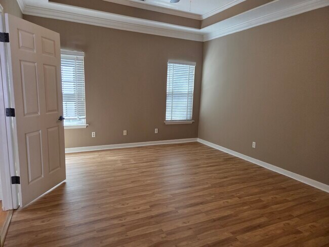 Foto del edificio - 2600 Kingsley Ct