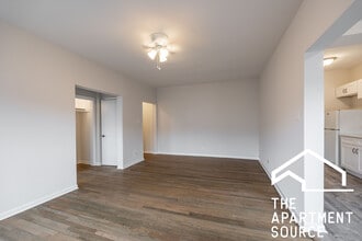 Building Photo - 7724 N Marshfield Ave
