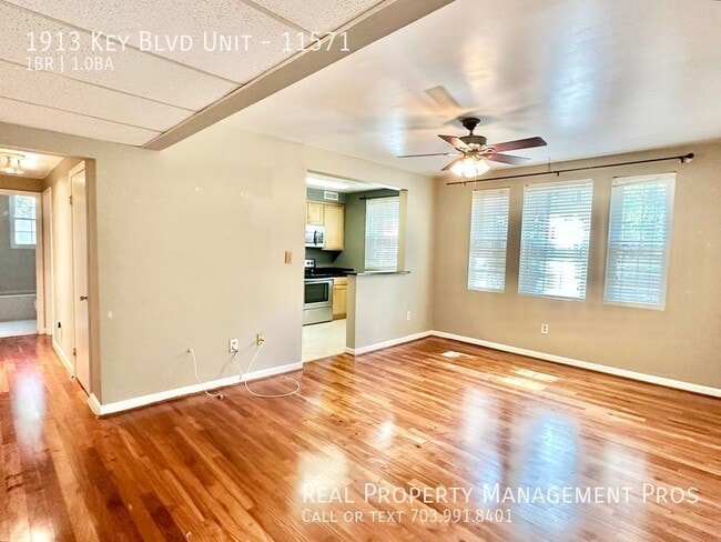 Foto del edificio - 1913 Key Blvd