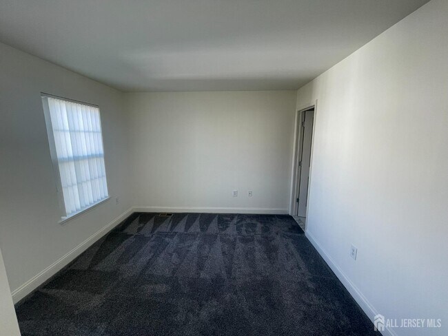 Foto del edificio - 331 Gawron Ct